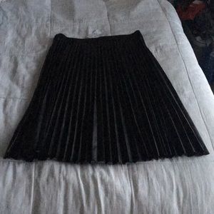 New York & Co pleated accordion black skirt